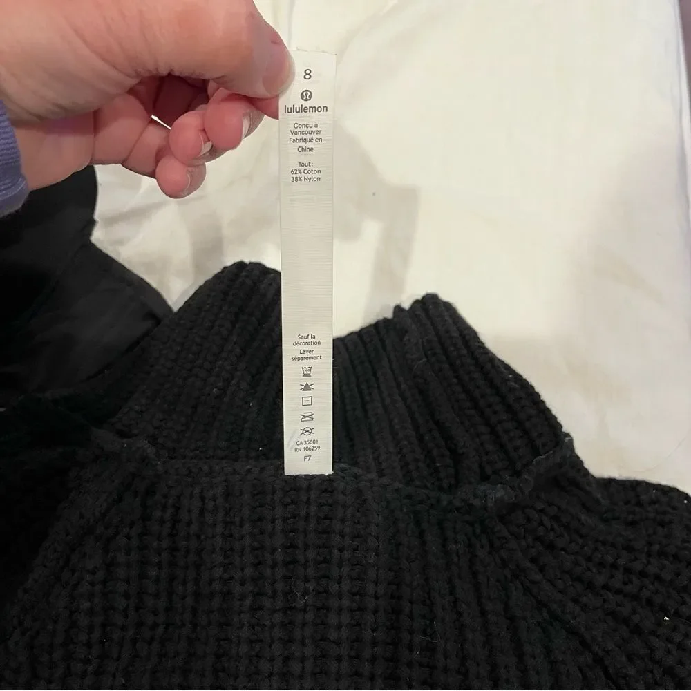 lululemon athletica Bring The Cozy Black Cable Knit TurtleNeck Sweater Sz. 8